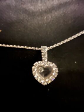 Chopard White Gold Happy Heart Pendant Necklace with Clear Diamond Stones